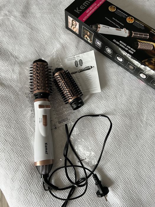 Фен-браш з обертанням білий KEMEI KSUU STORE