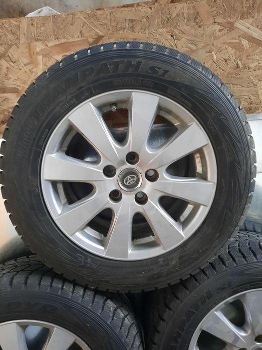 Диски з резиною р16 тойота