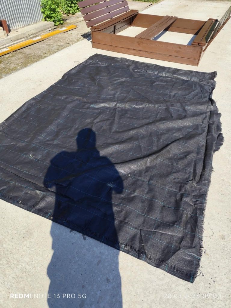 Duża piaskownica 200 x 200 z ławeczkami