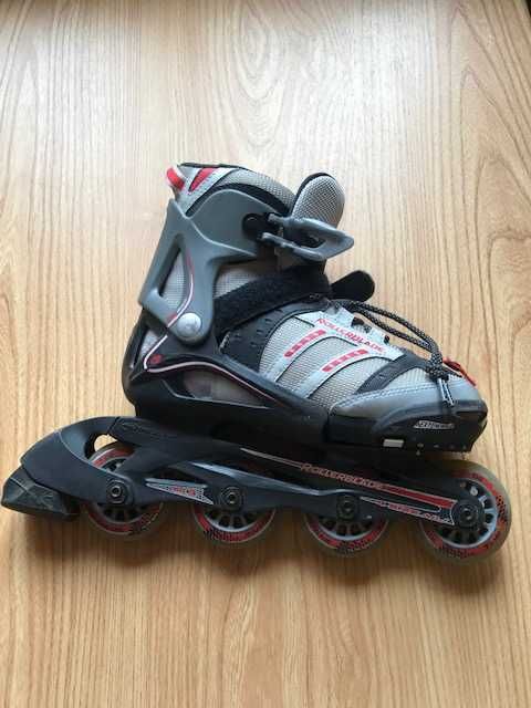 Rolki znanej firmy Rollerblade  i komplet  ochraniaczy dla dziecka