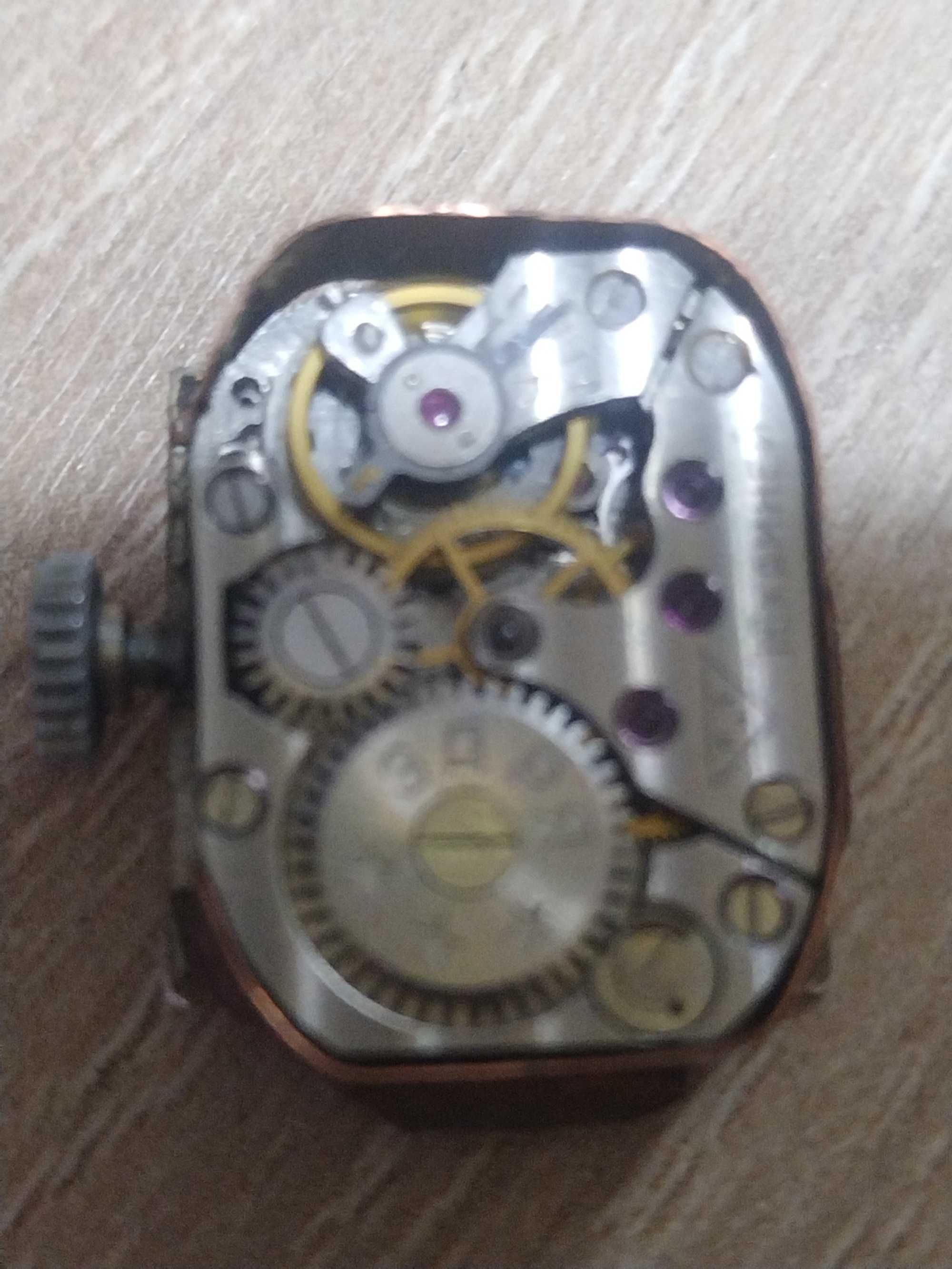 Zegarek damski mechaniczny zaria