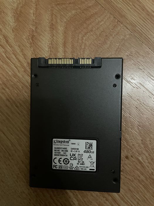 Продам ssd kingston 500gb