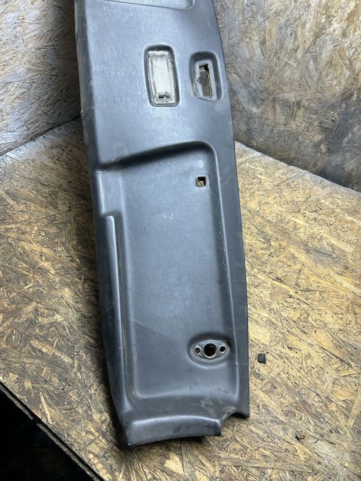 Козирок Mercedes w123 Мерседес