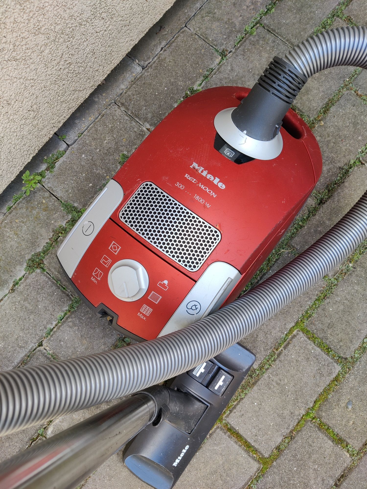 MIELE red soon пилесос з Німеччини