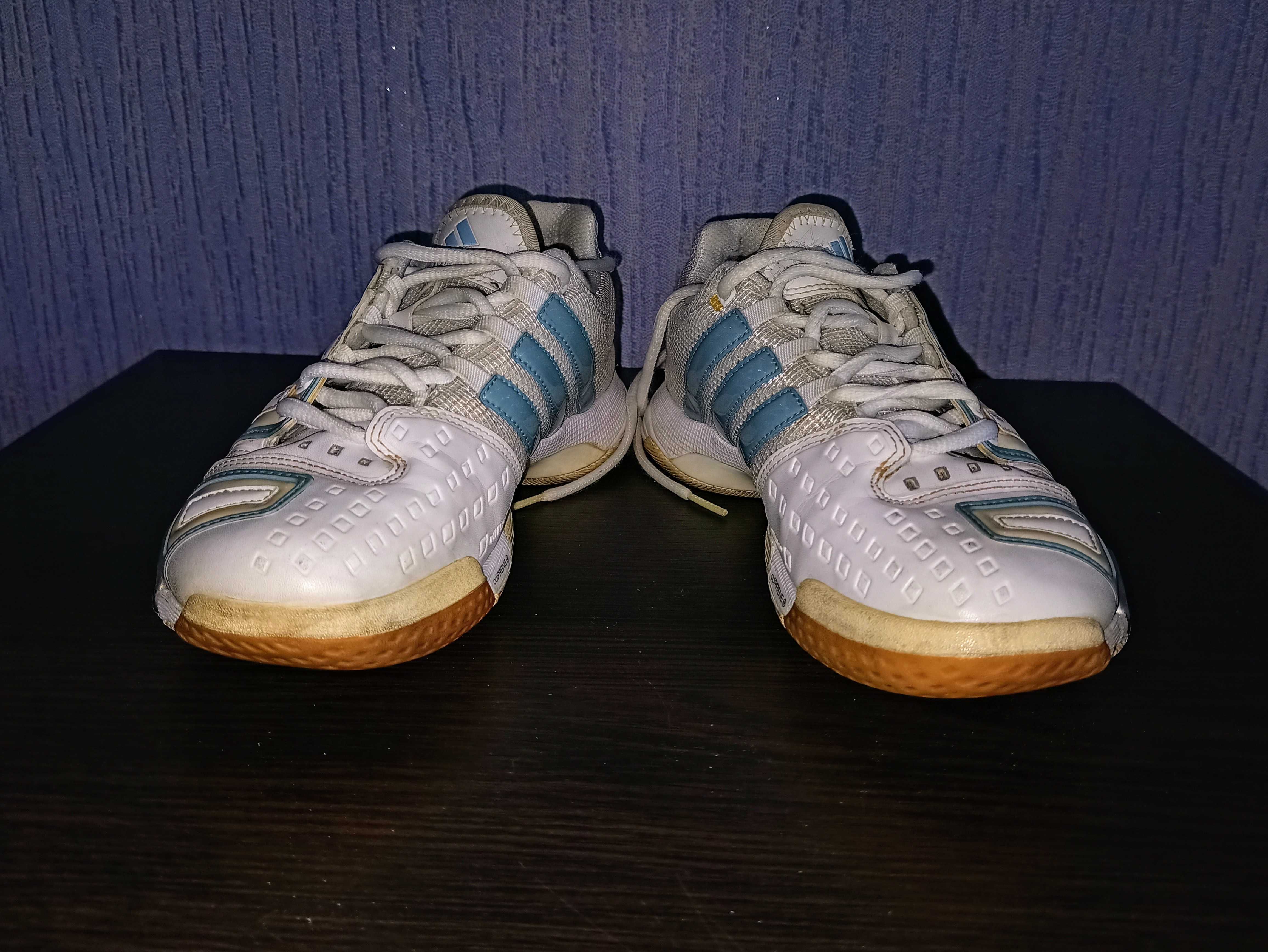 Кроссовки Adidas Stabil