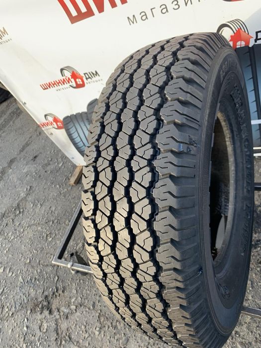 Шинa 235/75 R15 1шт Goodyear всесезон 10мм
