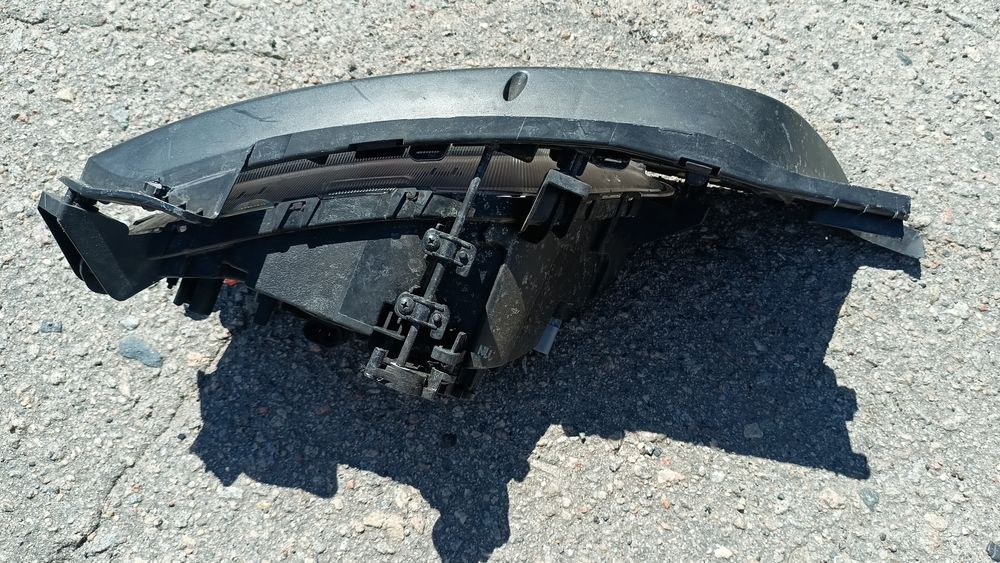 Кіа Ніро протитуманна фара