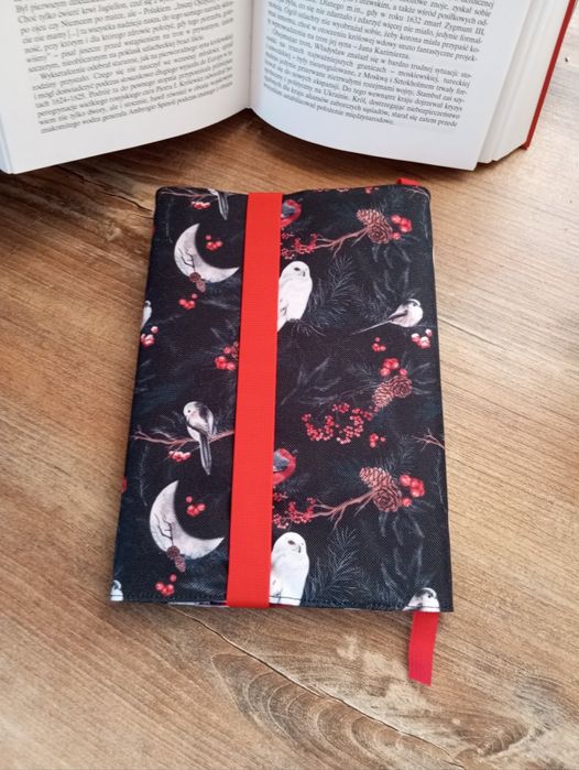 Otulacz na książki. Etui. Okładka.