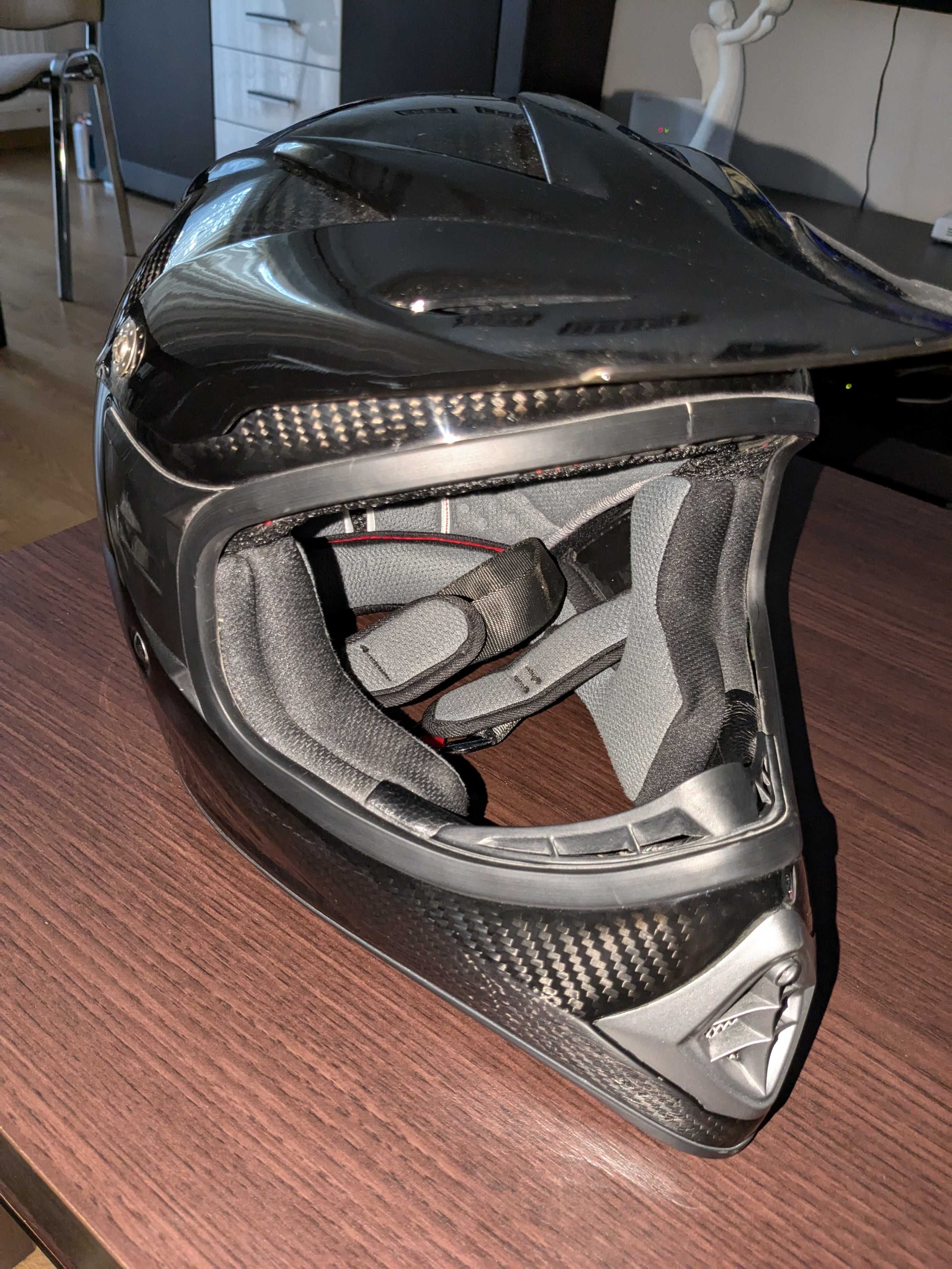 Kask cross carbon BANDIT