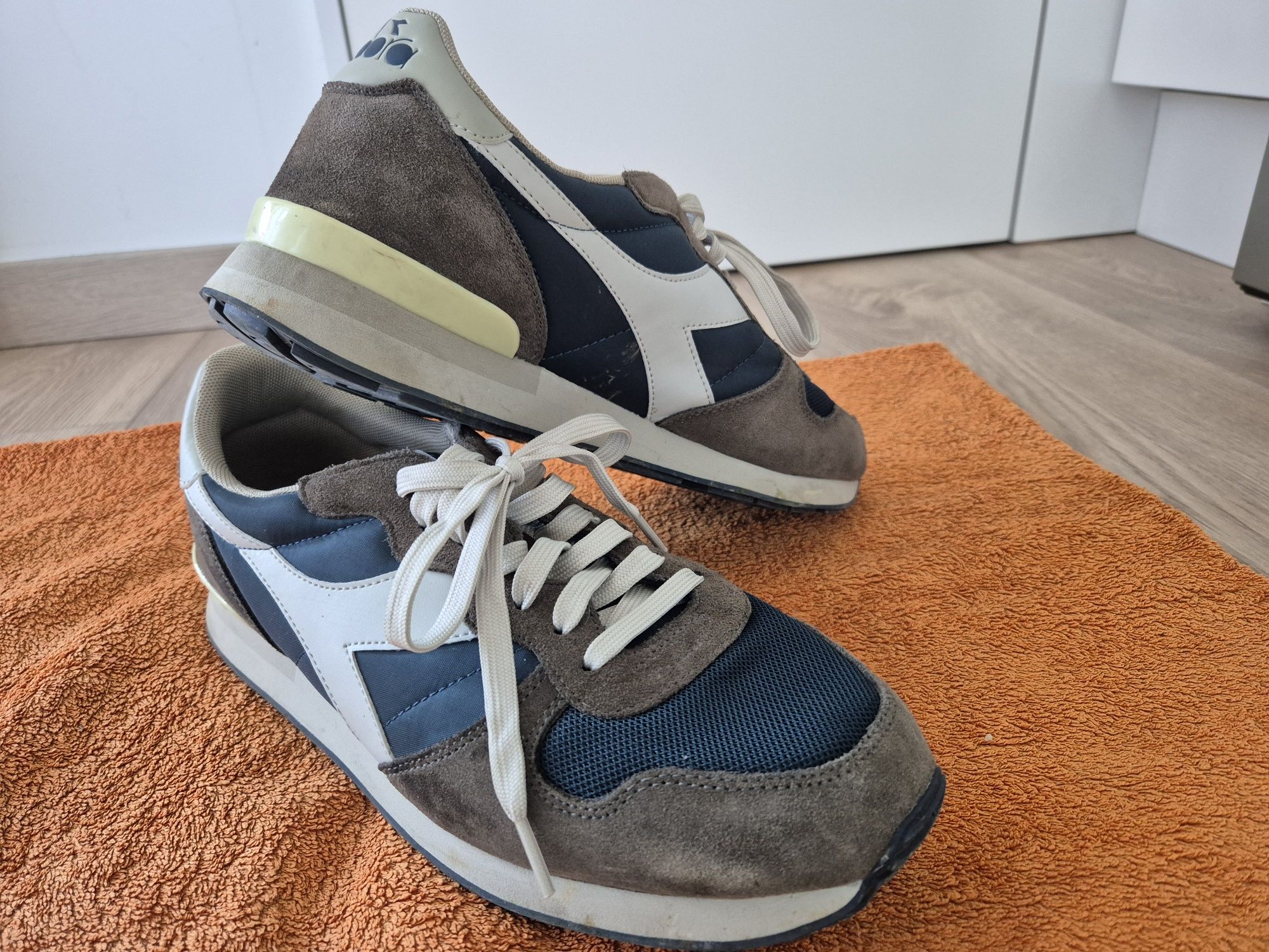 Ténis Diadora cinza e azul