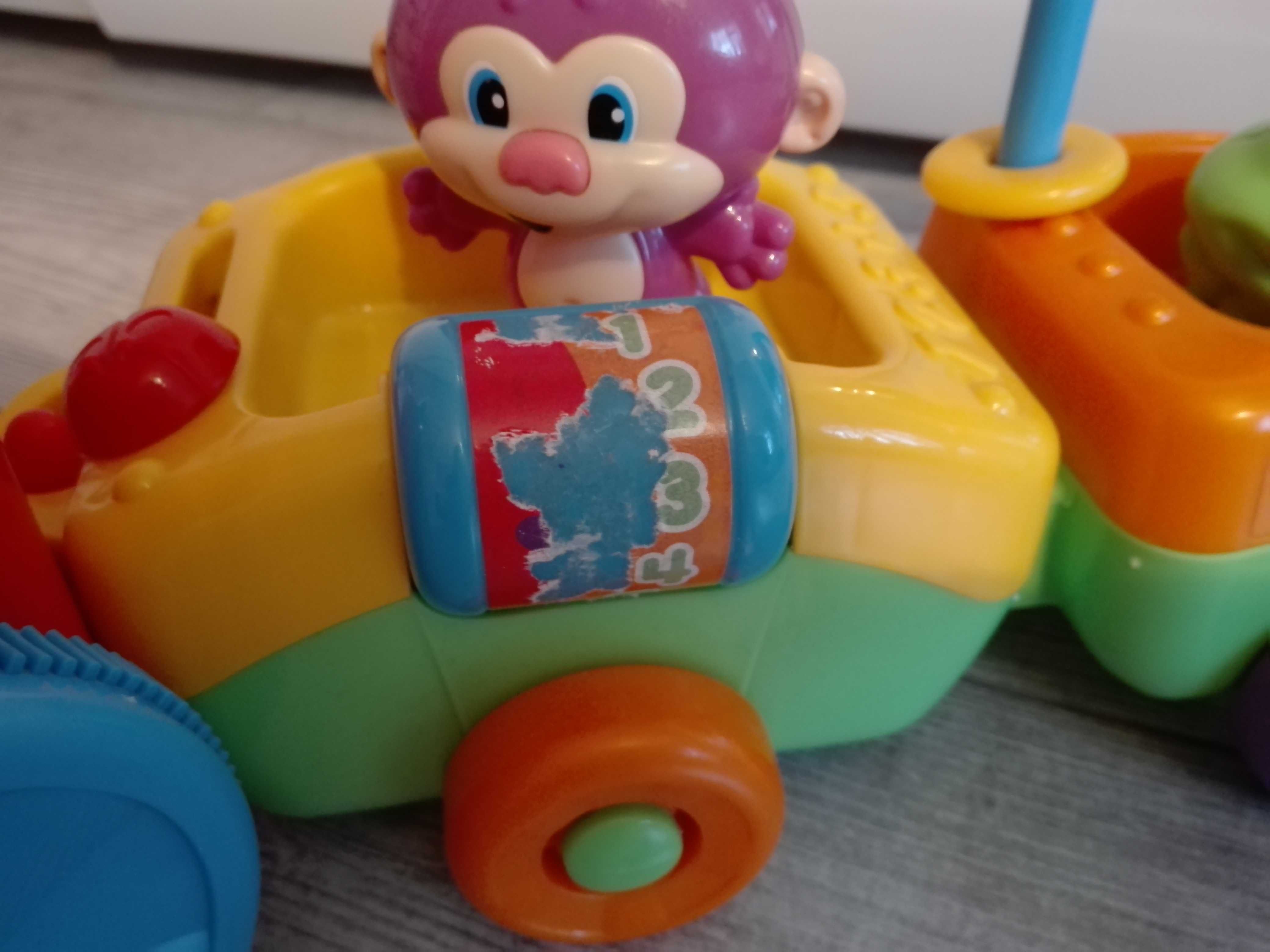 Pociąg szczeniaczka Fisher Price