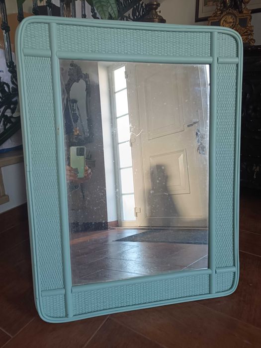 Espelho decorativo de parede