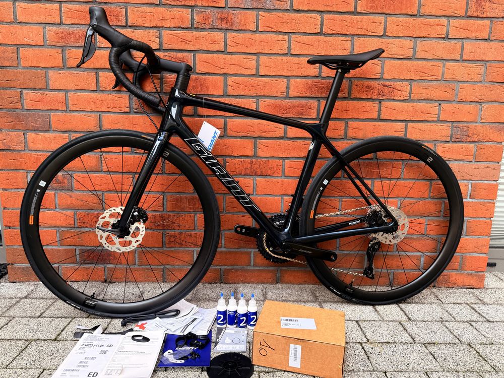 rower szosowy Giant TCR Advanced 1 di2 2/12 r.M