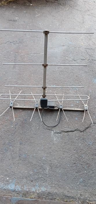 Продам антена алюминиевая б/у.