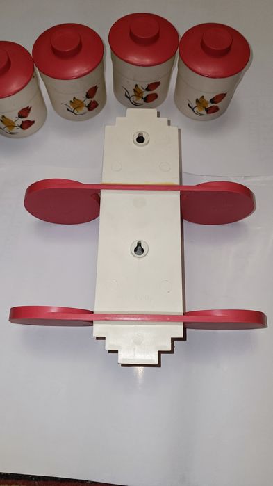 полка для специй, винтаж, полка, баночки для сыпучих