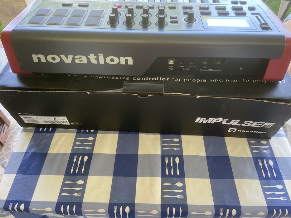 Novation Impulse 25
