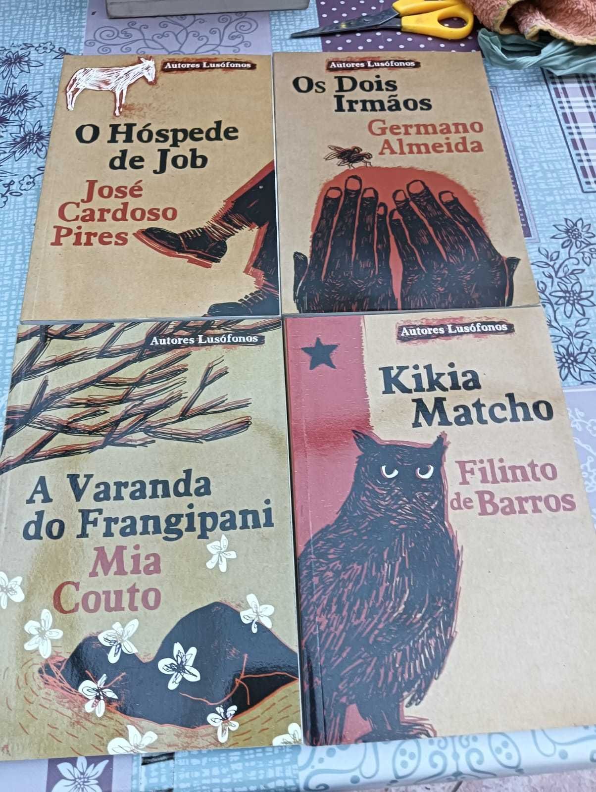 Vários Livros para escolher