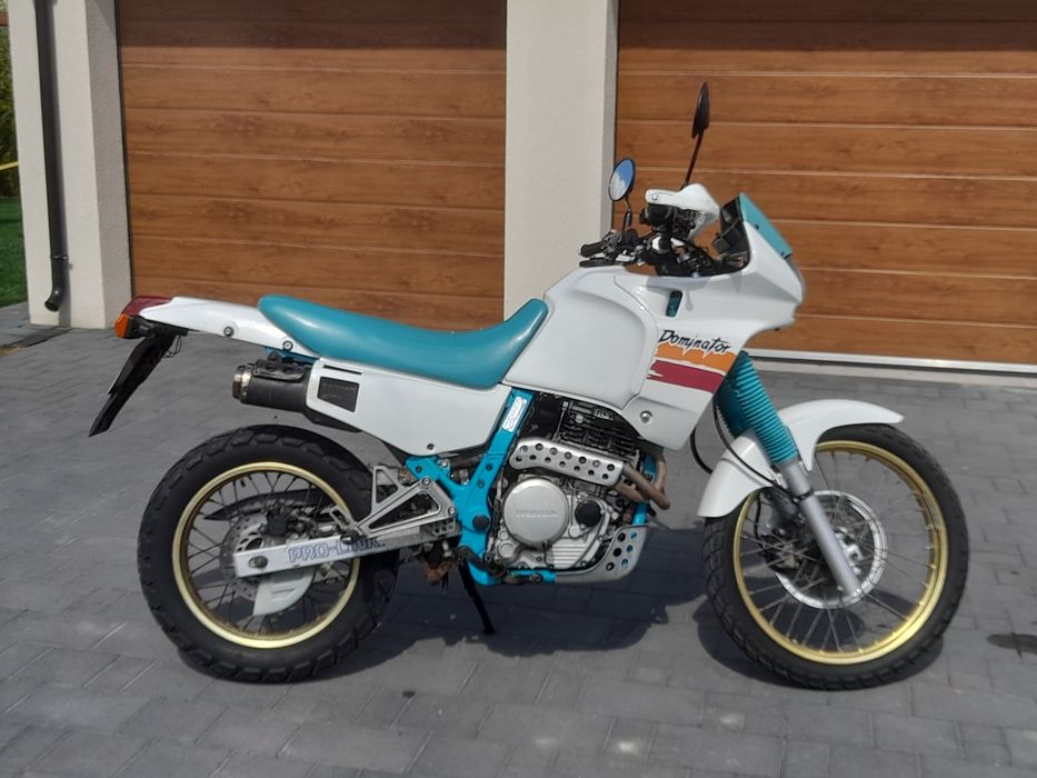 Honda Dominator 650. Na kat. A2
