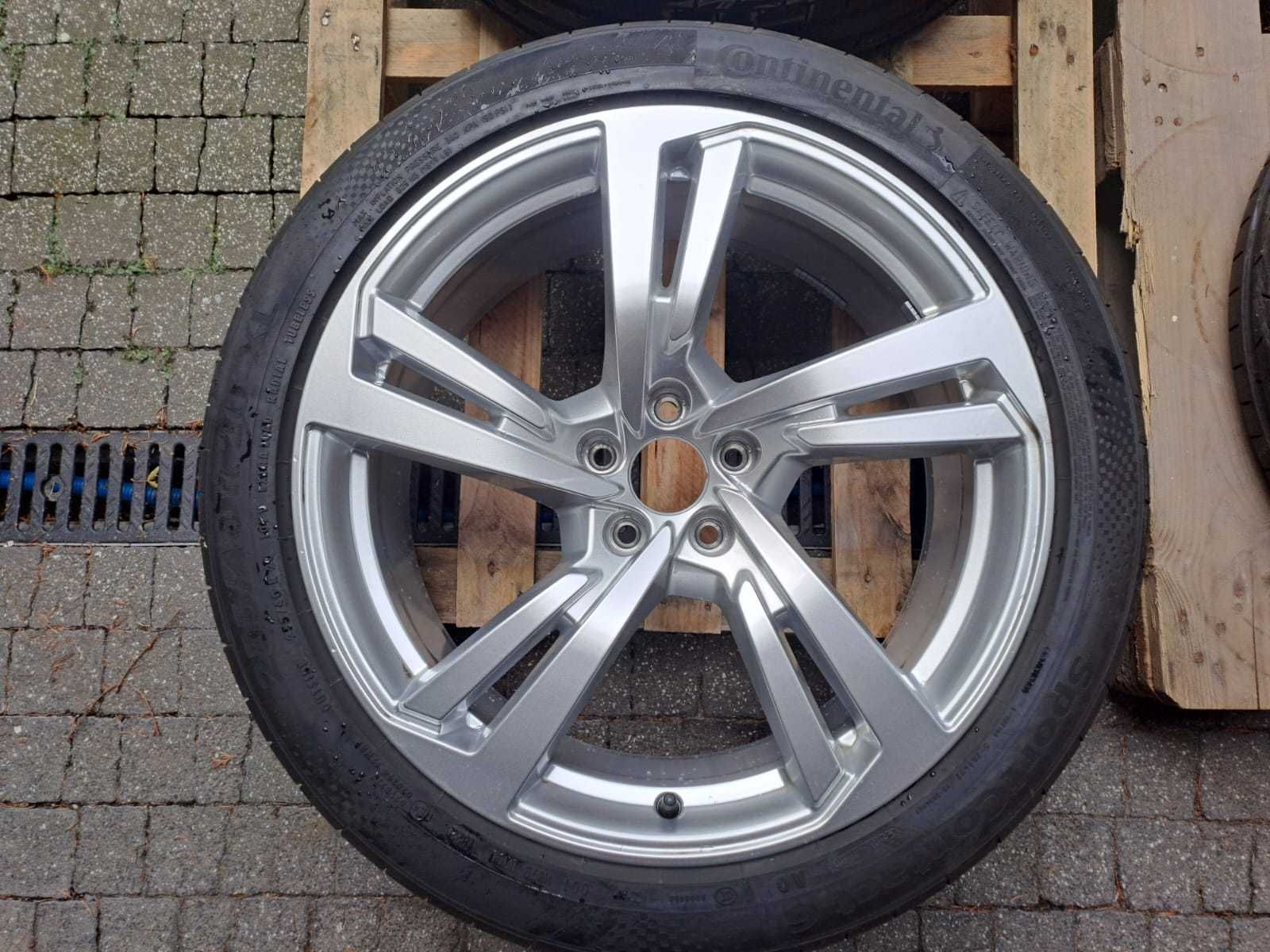 opony Continental 255/40 R20 z 2022 roku