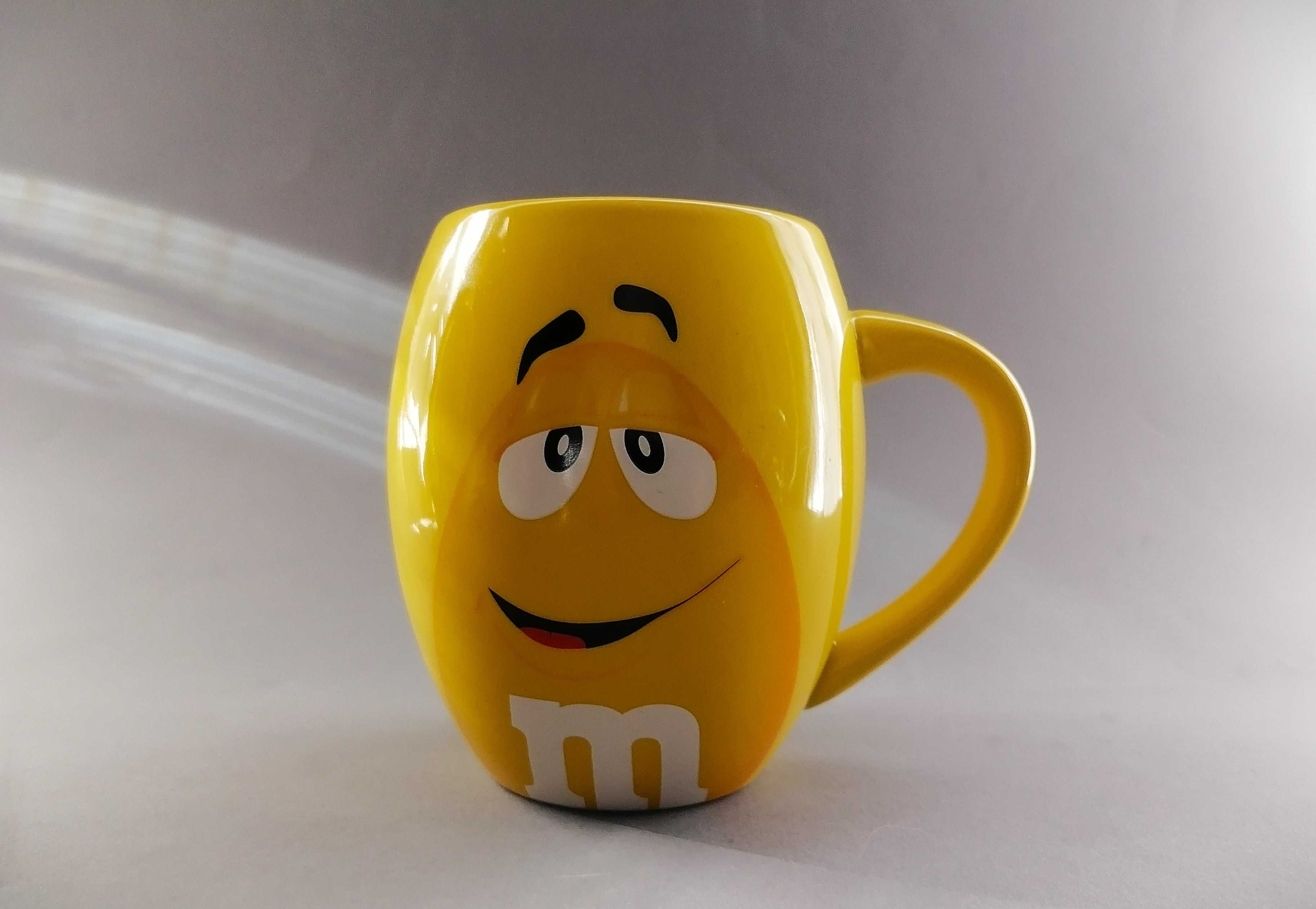 Kubek M&M's - żółty