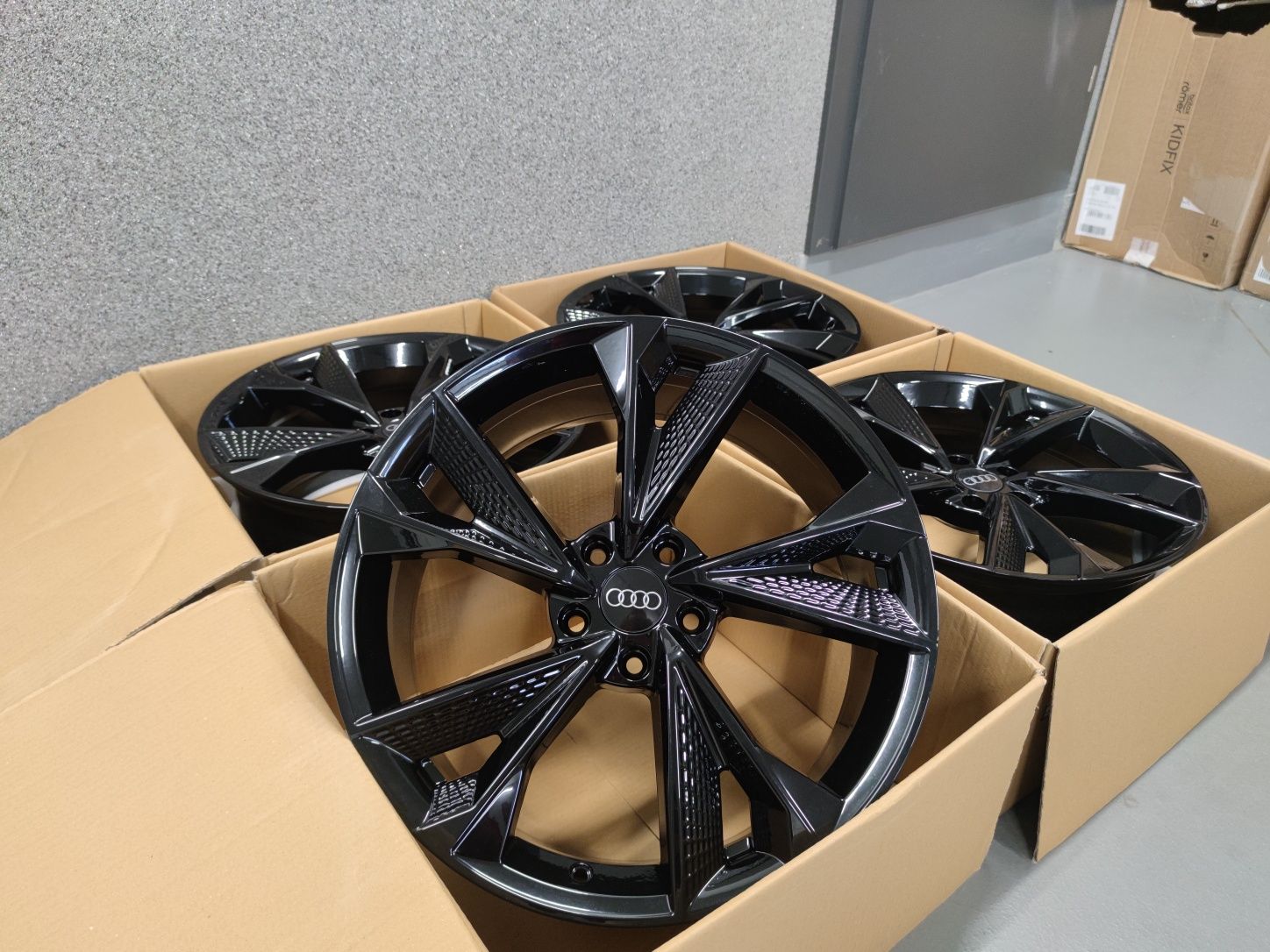 Komplet felg Audi Volkswagen 19" 5x112