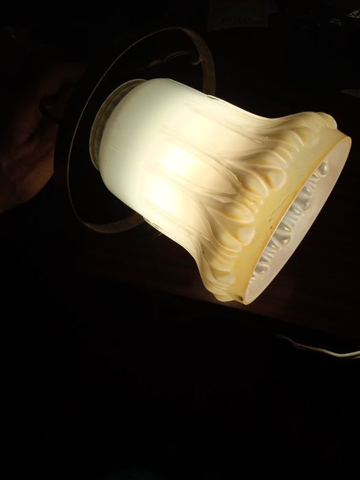 Світильник по типу бра