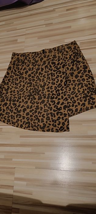 Nowe spódnico spodenki panterka rozmiar M