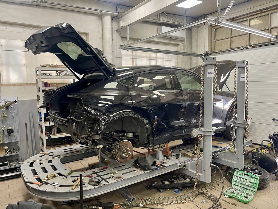 Удаление вмятин без покраски. Рихтовка авто без покраски. PDR-рихтовка