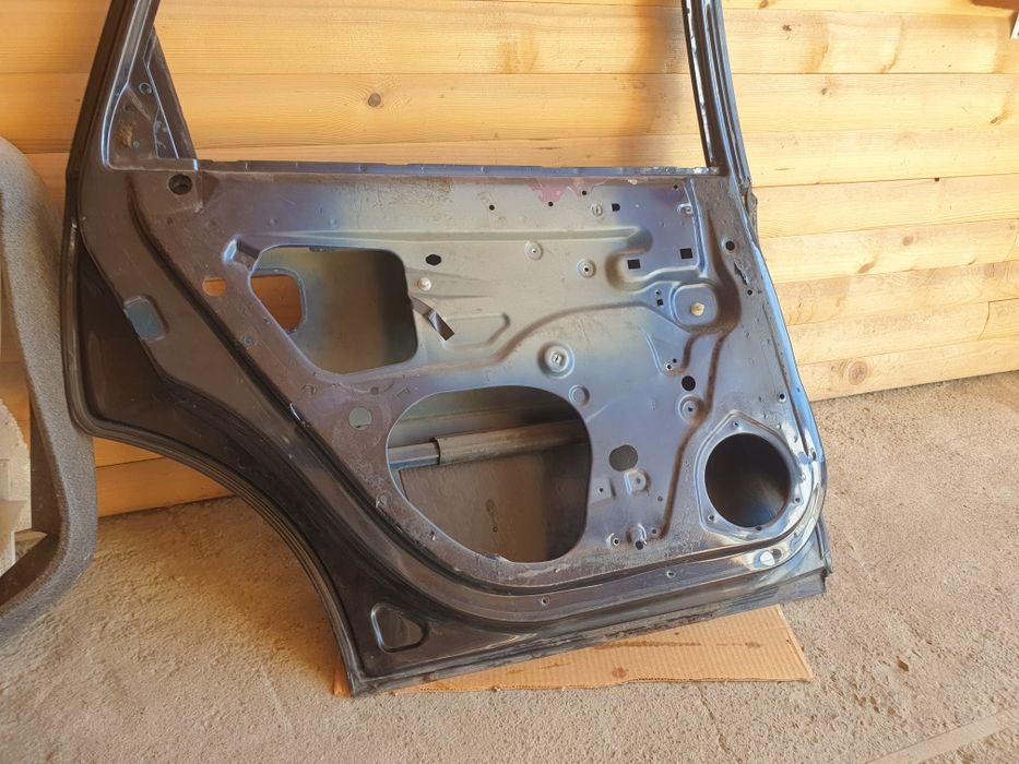 Продам. Двери Капот vectra b