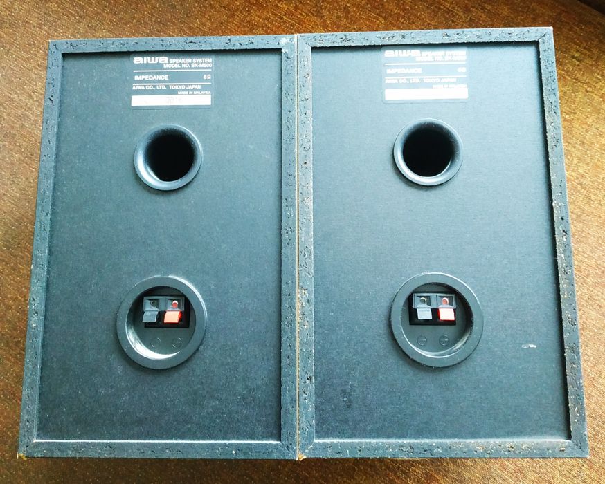 Колонки AIWA дерево