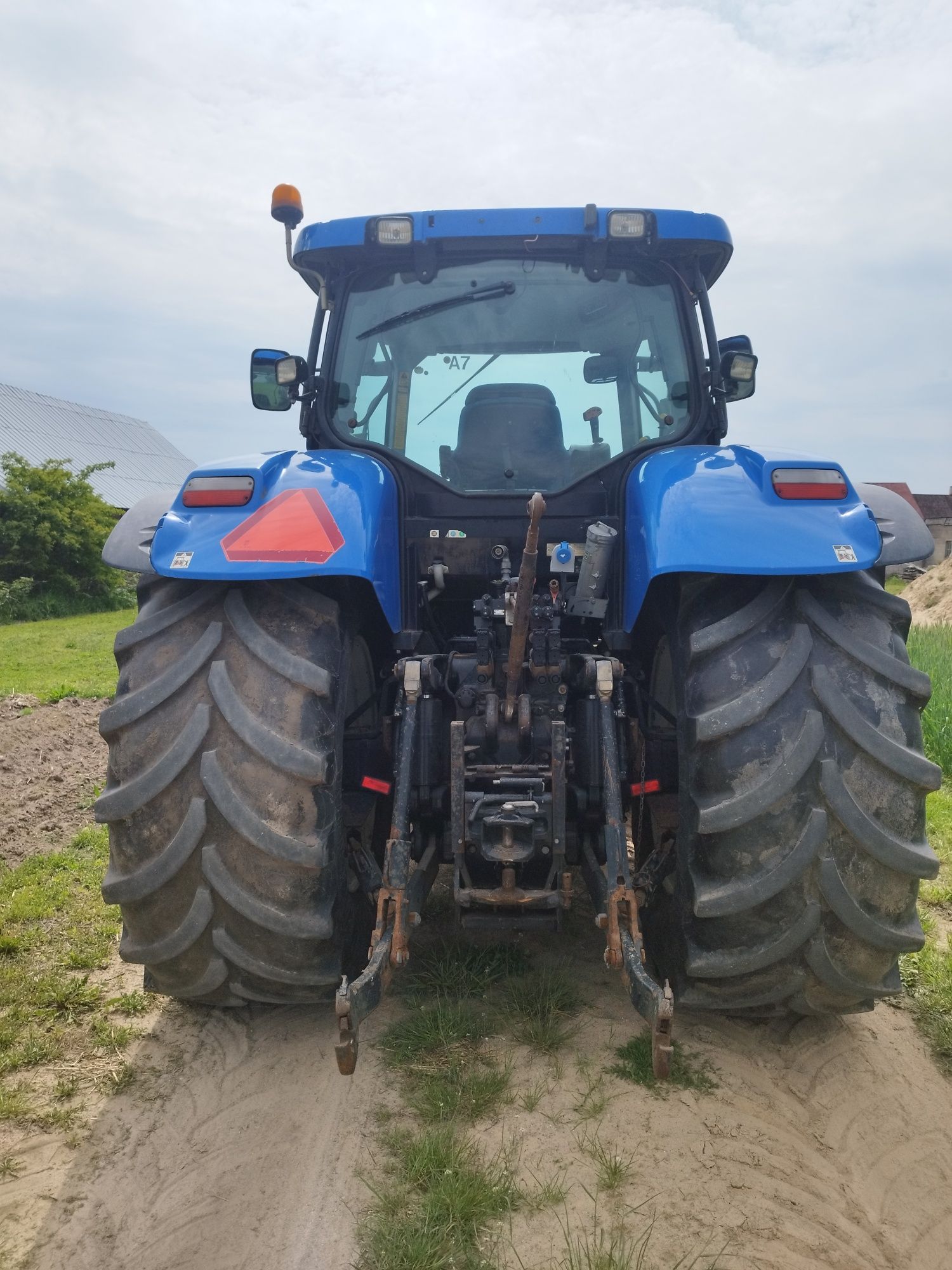 New Holland T7030
