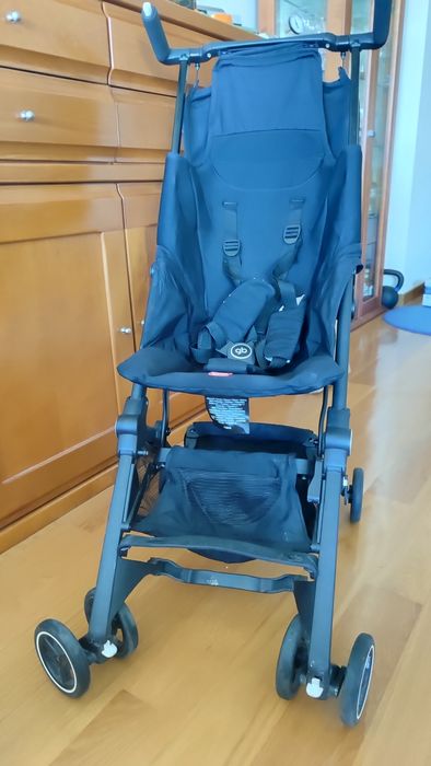Carrinho de bebé, ideal para viagens e avião. Marca GB, modelo pockit