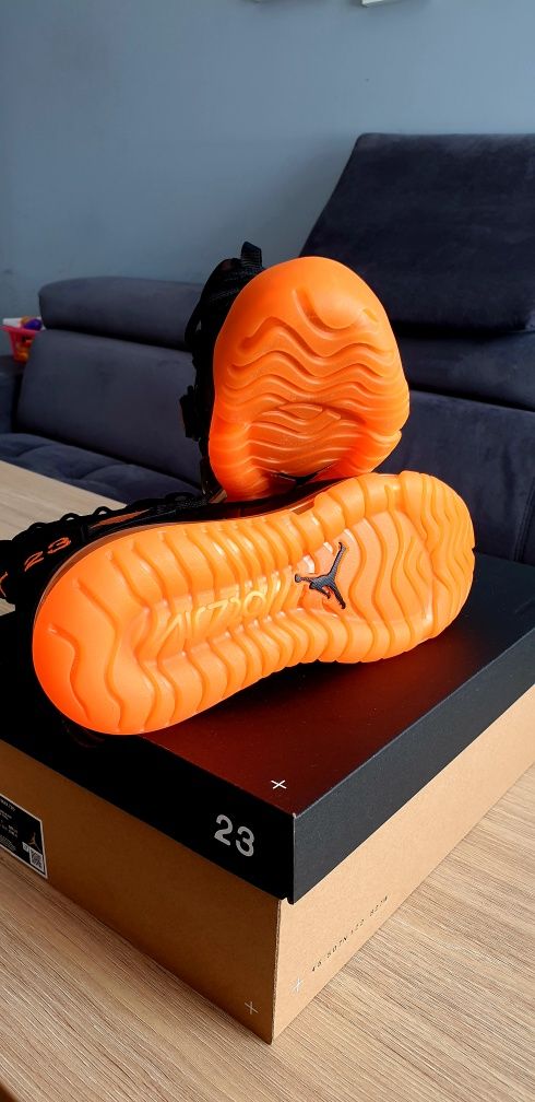 NIKE Proto Max 720 Orange