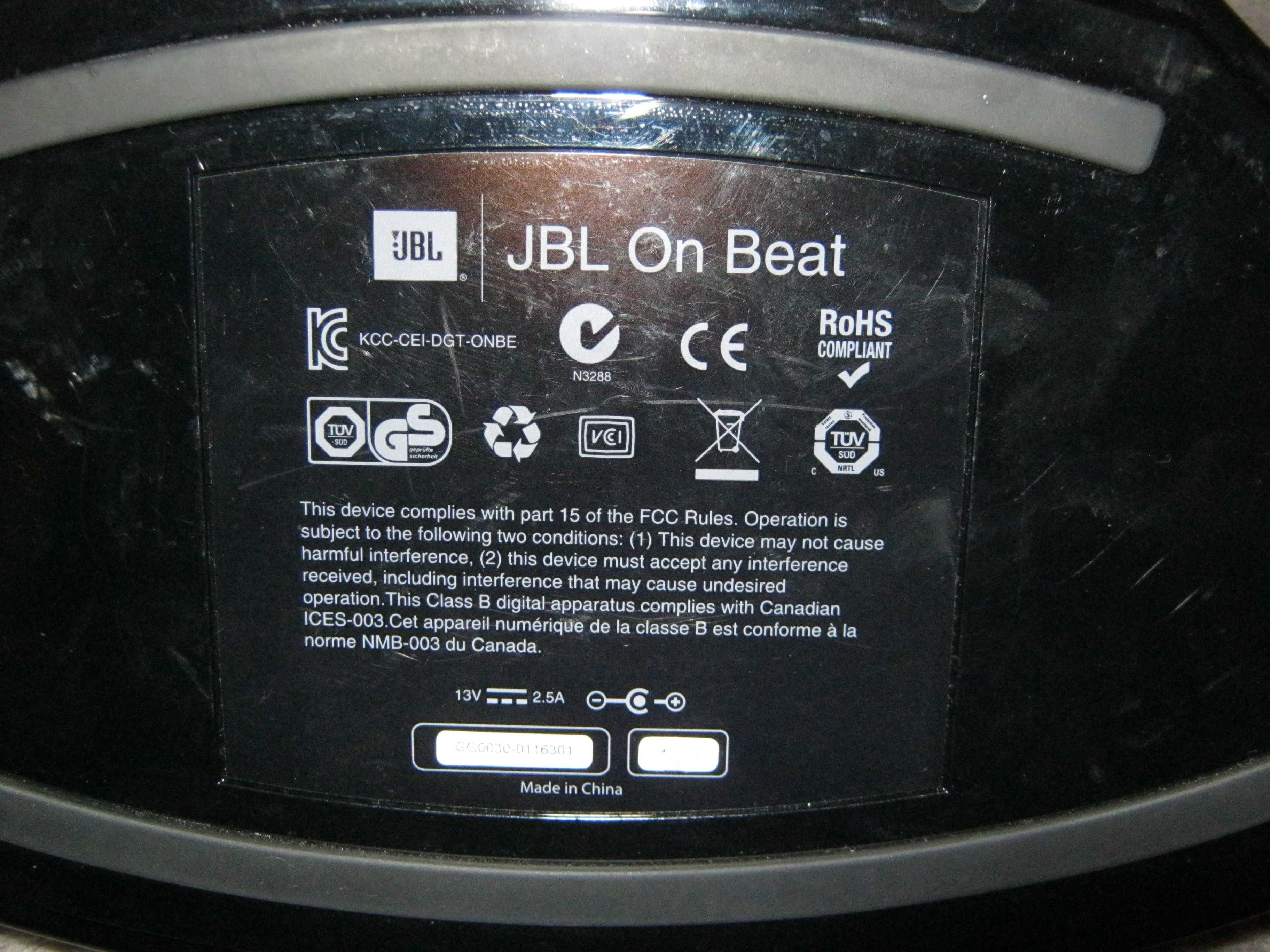 JBL On Beat z oryginalnym zasilaczem