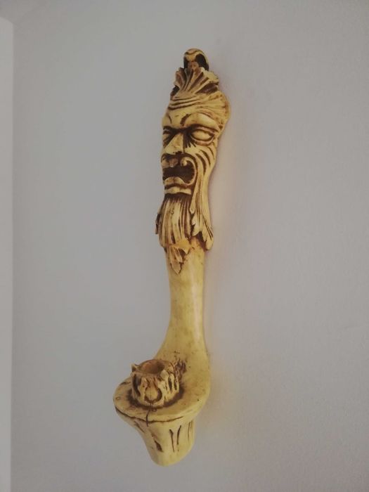 Máscara africana antiga, porta vela, por apenas 15 euros