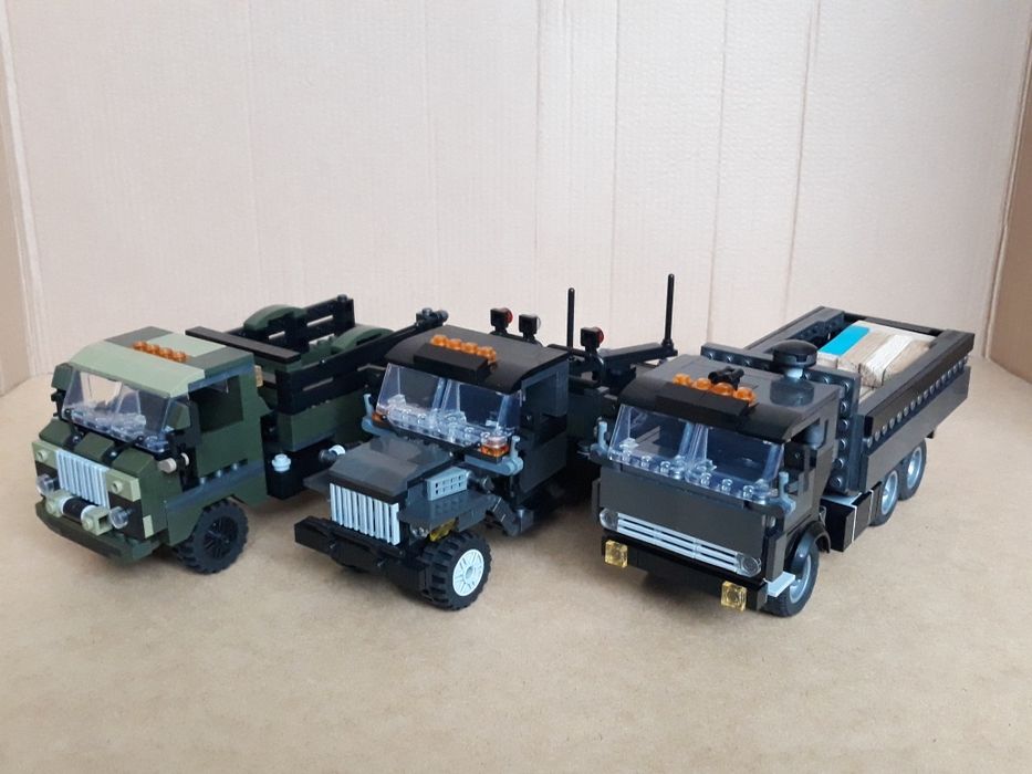 LEGO. Лего. Маштабні інтерактивні моделі. Фура. Тягач. Камаз. Урал.