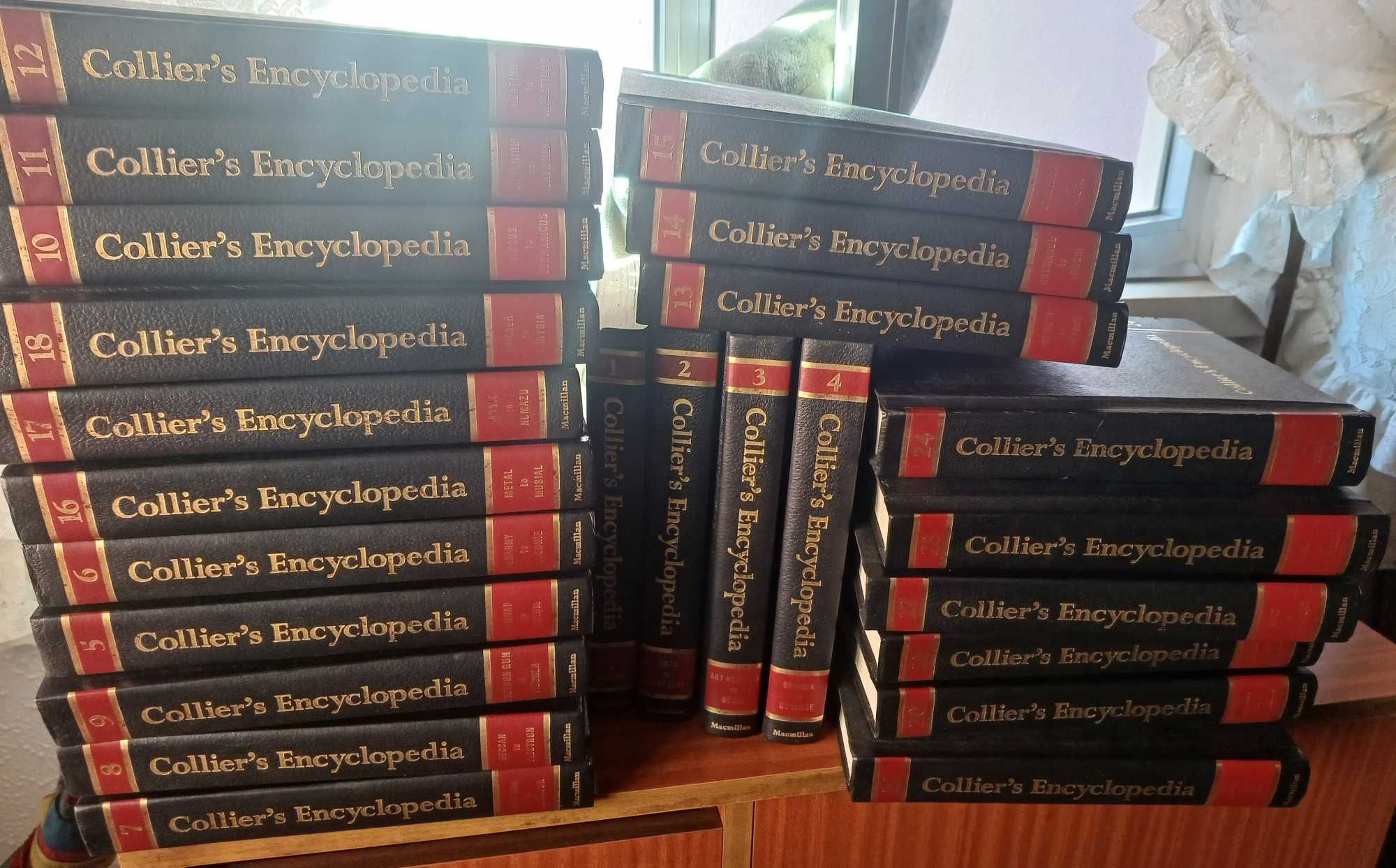 VÁRIAS Coleções Enciclopédias