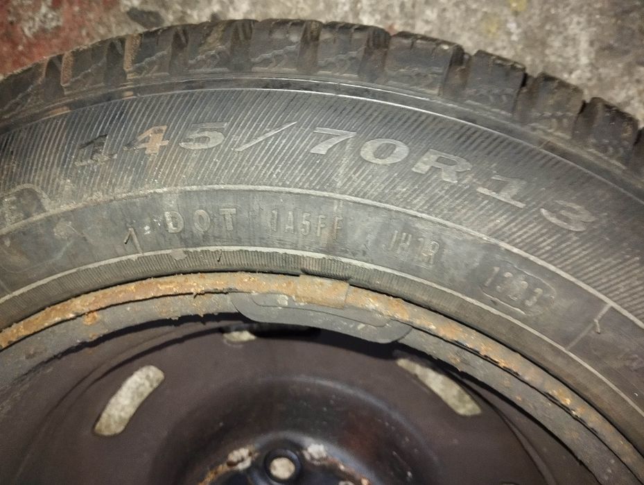 Opony zimowe 145/70R13