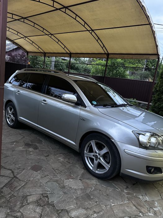 Продам Toyota Avensis 2.2 d-kat 177 лс дизель