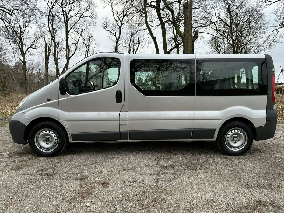 Opel Vivaro Opel Vivaro Long 9 osobowy 2014 rok 115KM