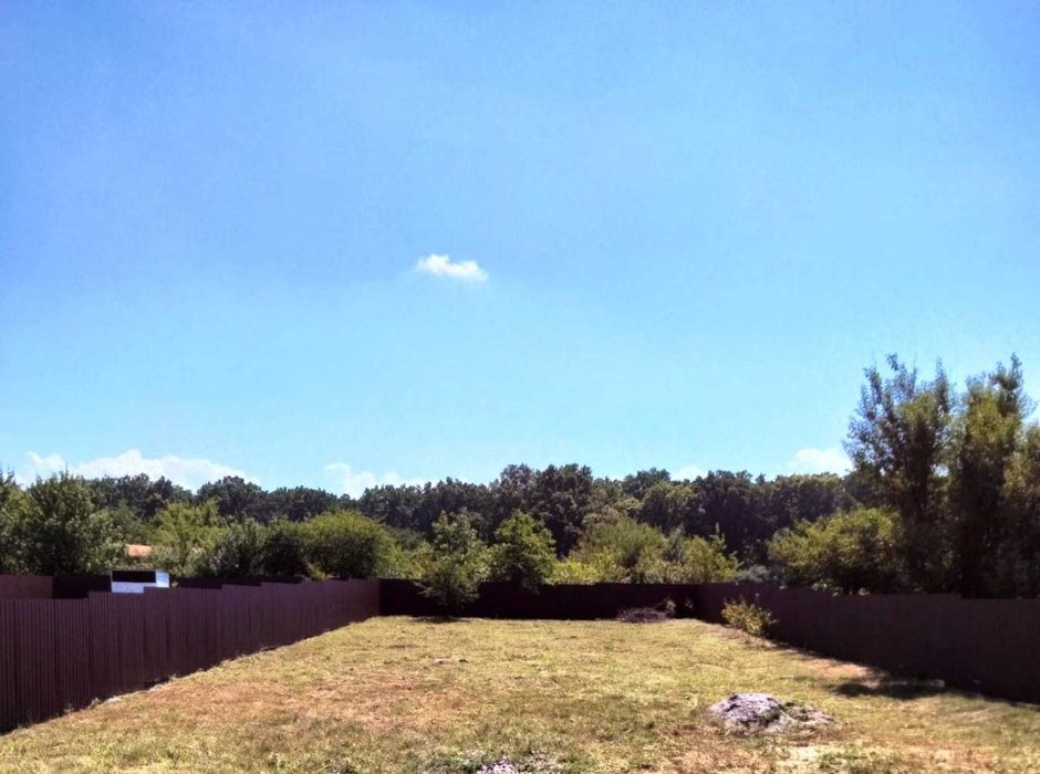 15 соток під житлову забудову, електрифікована (32 кВт) з адресою