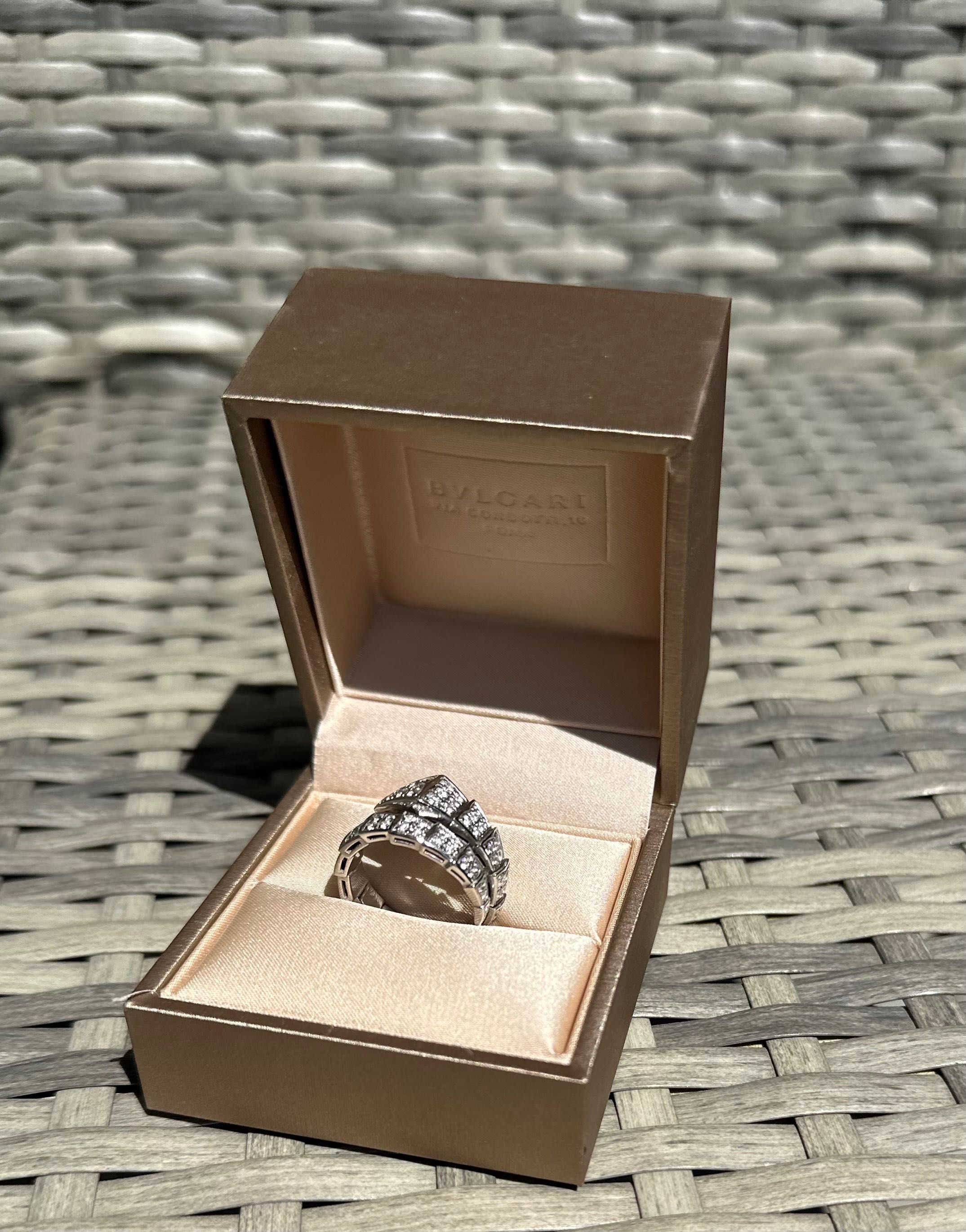 Кольцо Bulgari Serpenti Viper