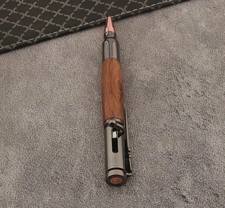 Преміум вінтажна ручка з махагону