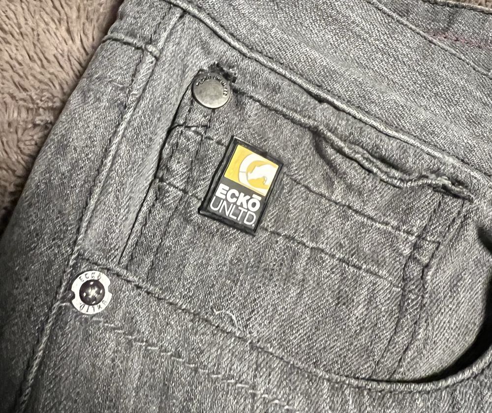 Ecko Unltd. Spodenki