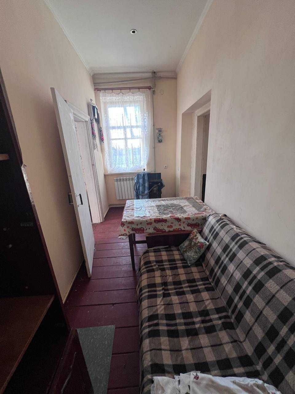 Продається частина будинку з власним подвір’ям, 43 м², смт Козелець