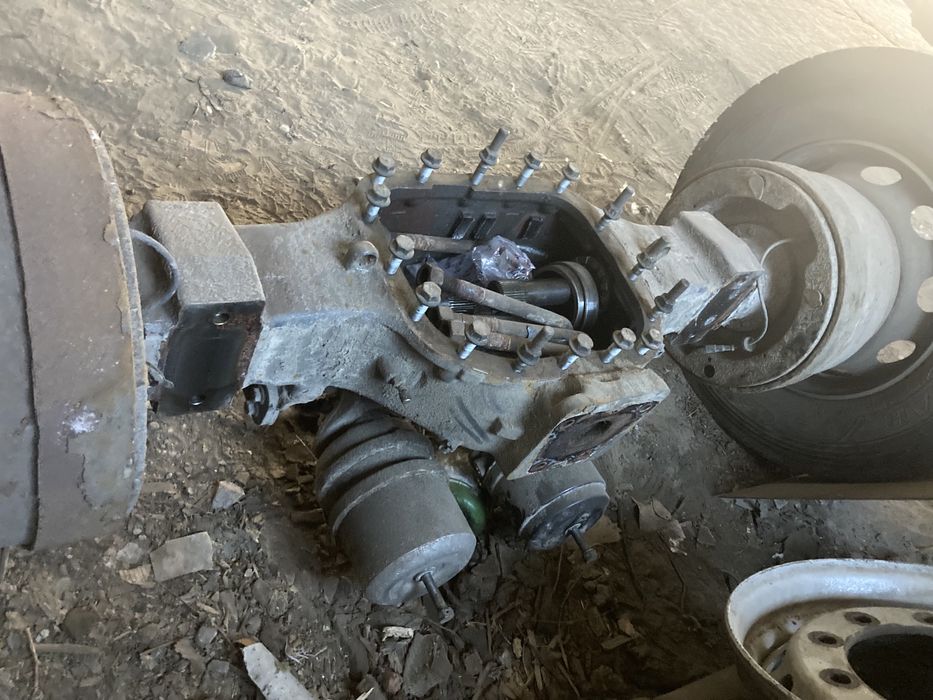 Задній міст DAF XF 105 посилений під самосвал