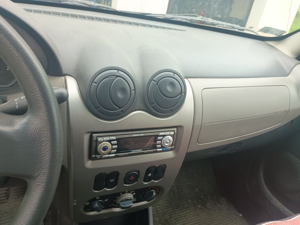 Dacia Sandero 2009 rok 200 000 km Stan siadać i jeździć. Niebieska