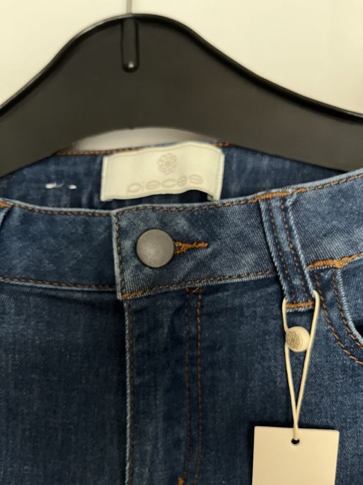 Pieces nowe z metką spodnie jeansowe dżinsy M/L dzwony