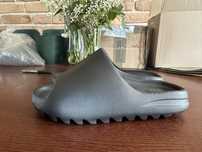 Yeezy slide slae grey