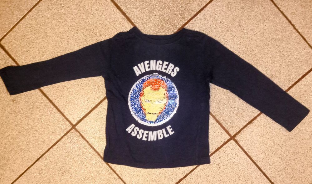 Koszulka z cekinami Avengers